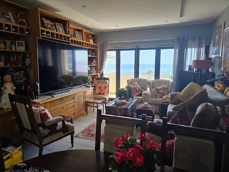 2 Bedroom Property for Sale in Sea Point Western Cape
